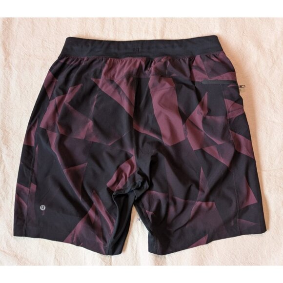 Lululemon THE Short Men's Red Black Geometric Linerless Zip Pocket Size L 32x9 - Picture 3 of 9